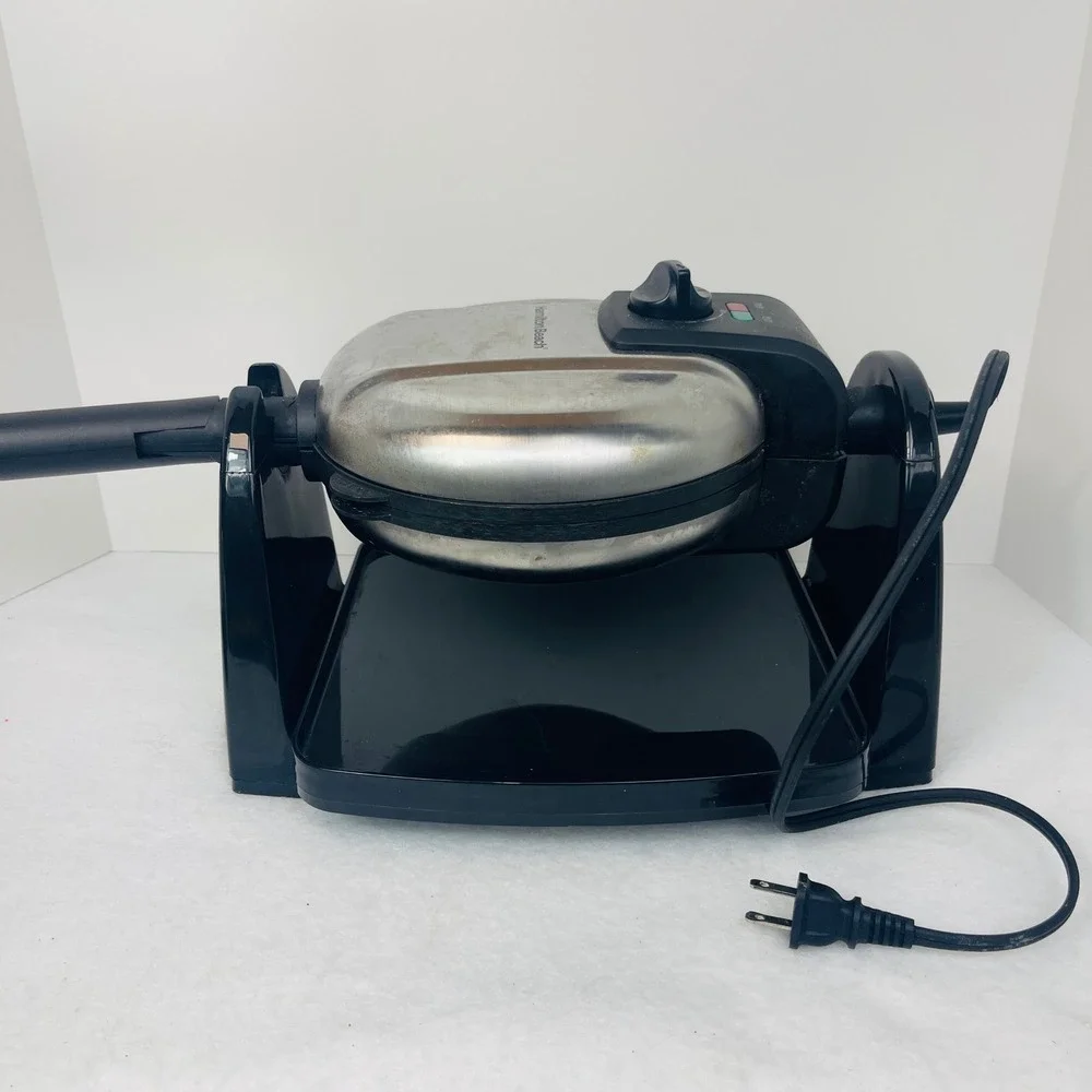 Hamilton Beach Flip Belgian Waffle Maker Stainless Steel Rotating Nonstick 26010